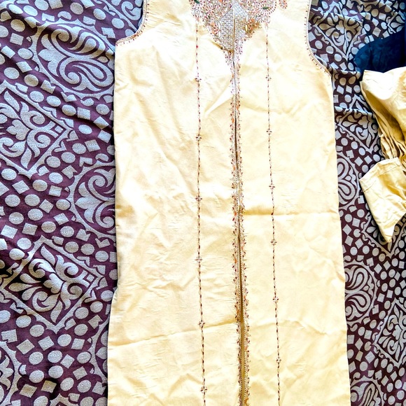 4 pice sherwani set - Picture 4 of 5
